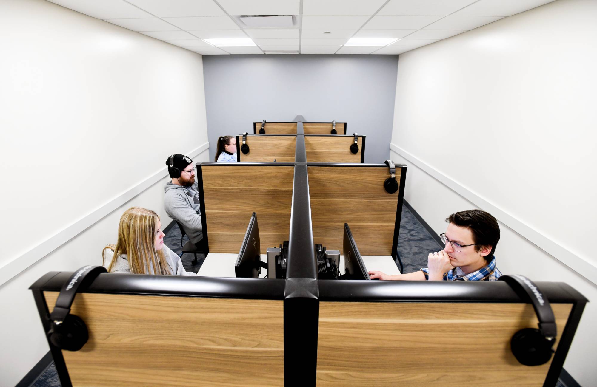 Students in an Au Sable Research Computer Lab